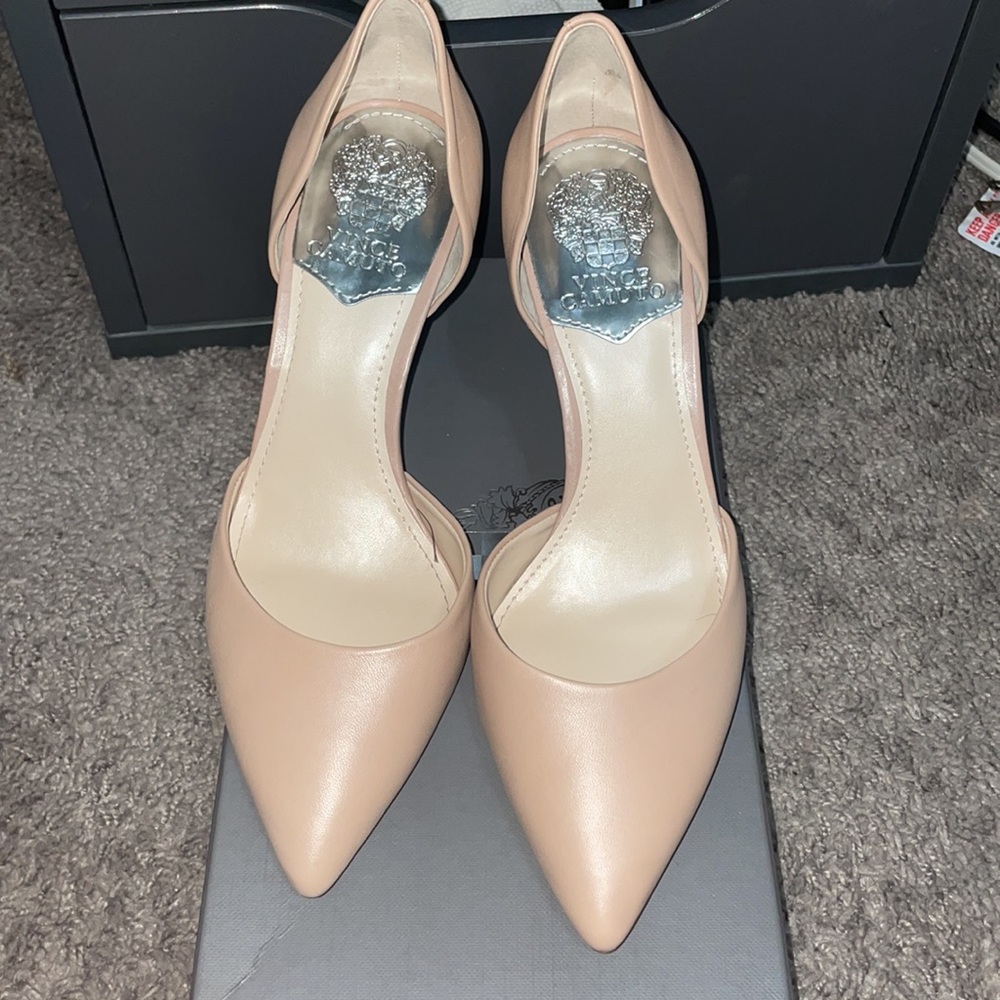 Vince Camuto Raccia Heels